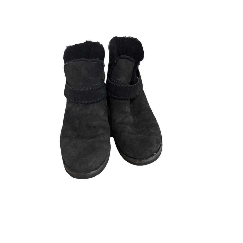 UGG MCKAY BLACK SUEDE ANKLE STRAP WOMEN'S BOOTS SIZE US 9